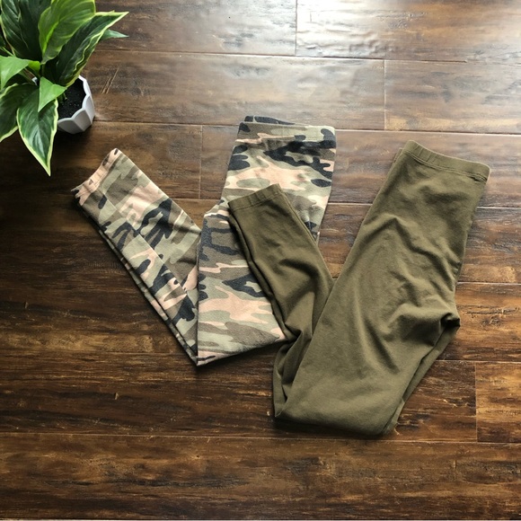 Forever 21 Pants - Bundle of Forever 21 Leggings | Leggings | Green Leggings | Camo